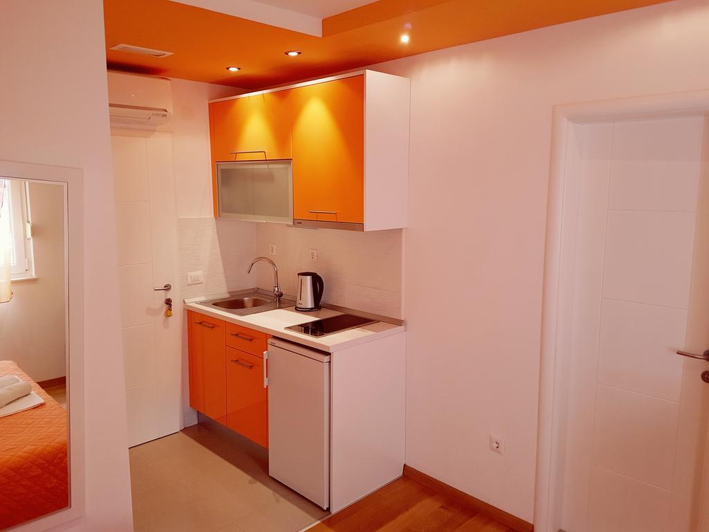 Villa Grgo Apartments Tucepi Exterior photo